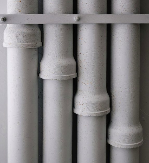 Sanierungsarbeiten an asbesthaltigen Rohrleitungen